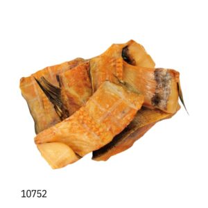 Половины Толстолобика, частично кусочками, холодного копчения